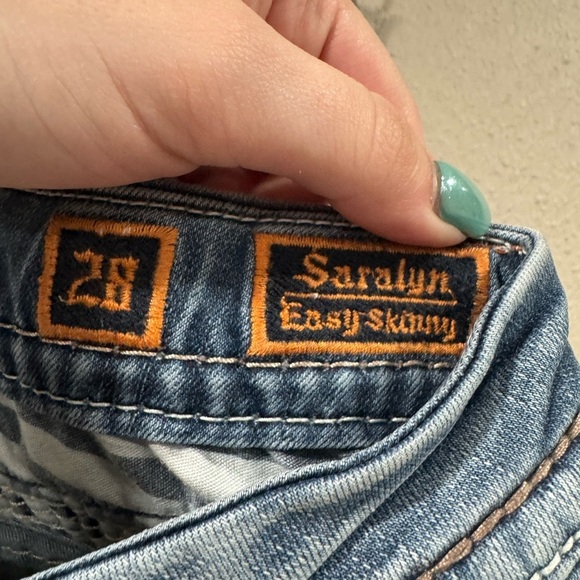 Rock Revival Saralynn Easy Skinny 28x31 - Picture 7 of 8